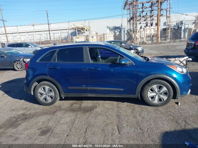 KNDCB3LC6K5285081 KIA NIRO LX
