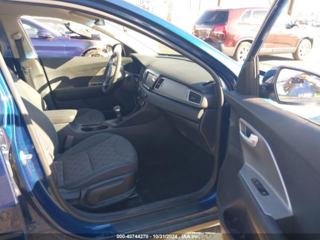 KNDCB3LC6K5285081 KIA NIRO LX