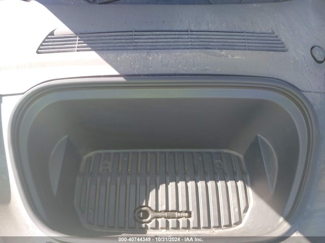 2021 TESLA MODEL Y 5YJYGDEE5MF228979 Photo 9