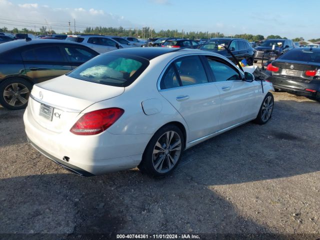 55SWF4JB2GU112731 Mercedes-Benz C 300