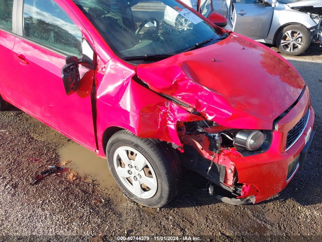1G1JA5SG4E4158696 Chevrolet Sonic Ls Auto