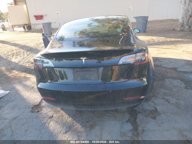 5YJ3E1EA2JF172748 Tesla Model 3 Long Range/mid Range