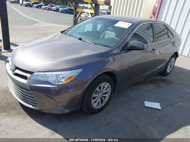 Toyota CAMRY LE 2017 4T1BF1FK3HU804220 Image 2