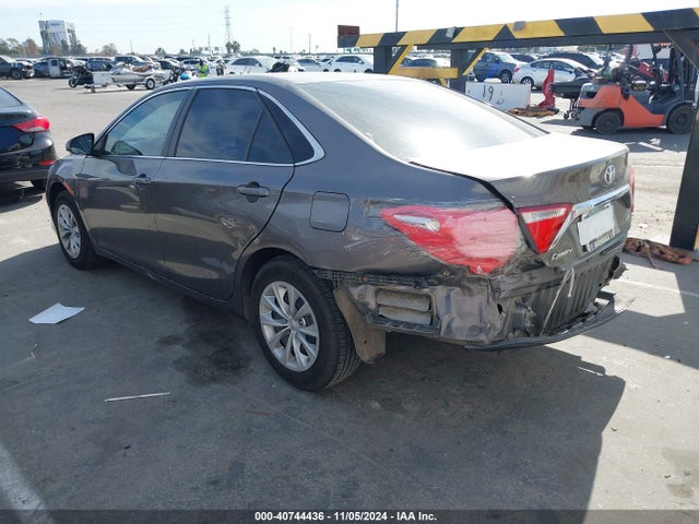 Toyota CAMRY LE 2017 4T1BF1FK3HU804220 Image 3