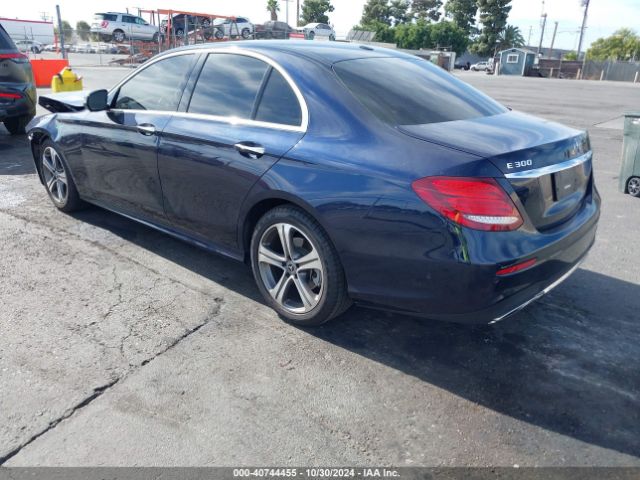 WDDZF4JB9HA241208 Mercedes-Benz E 300