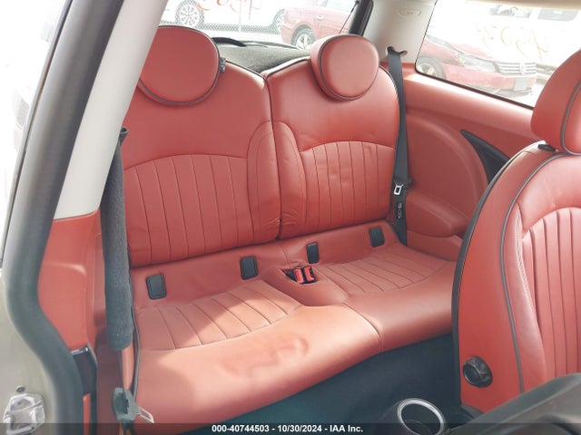 2008 MINI COOPER S WMWMF735X8TV34730 Photo 7