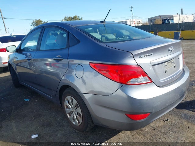 Hyundai ACCENT SE 2017 KMHCT4AE1HU205994 Image 3