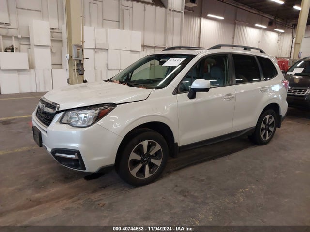 Subaru Forester 2.5i Premium 2018 JF2SJAGC1JH508302 Image 2