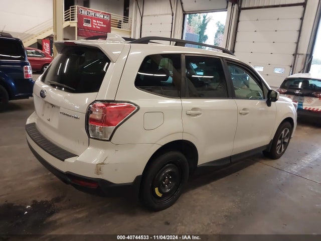 Subaru Forester 2.5i Premium 2018 JF2SJAGC1JH508302 Image 4