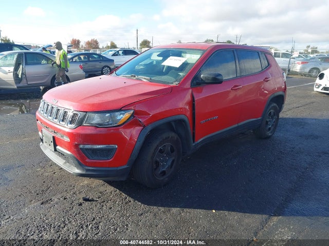 3C4NJDAB7JT248907 Jeep Compass Sport 4x4