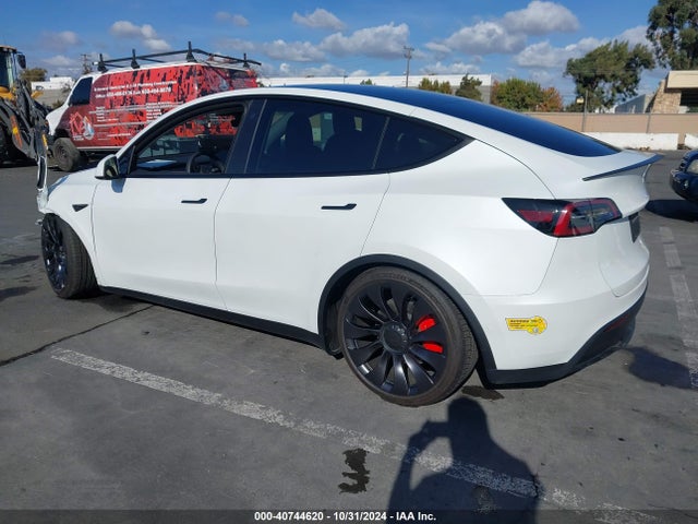 2022 TESLA MODEL Y 7SAYGDEF7NF488104 Photo 2