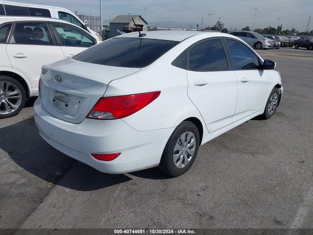 Hyundai ACCENT SE 2017 KMHCT4AE8HU173268 Image 4
