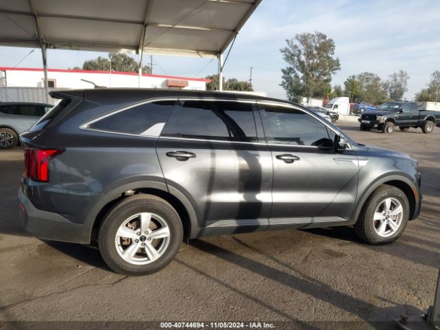 5XYRG4LC8MG017256 KIA SORENTO LX