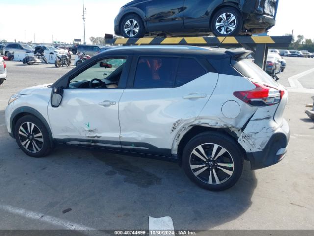 3N1CP5CUXKL552666 Nissan KICKS SR
