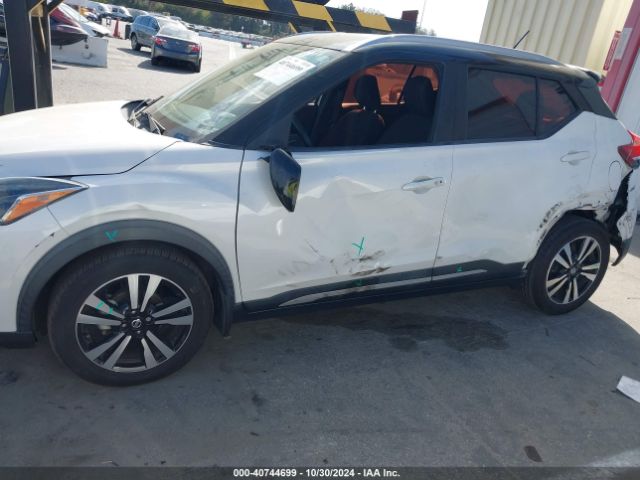 3N1CP5CUXKL552666 Nissan KICKS SR
