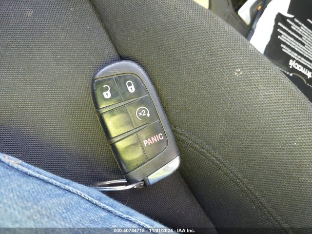ZACCJBBT6FPC39939 Jeep Renegade Latitude