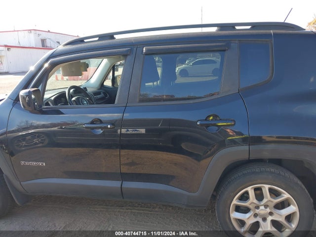 ZACCJBBT6FPC39939 Jeep Renegade Latitude