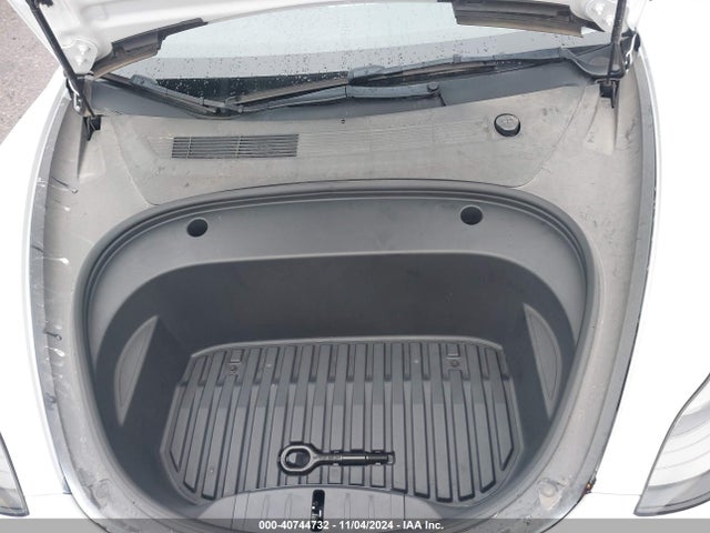2023 TESLA MODEL 3 5YJ3E1EB3PF390084 Photo 9