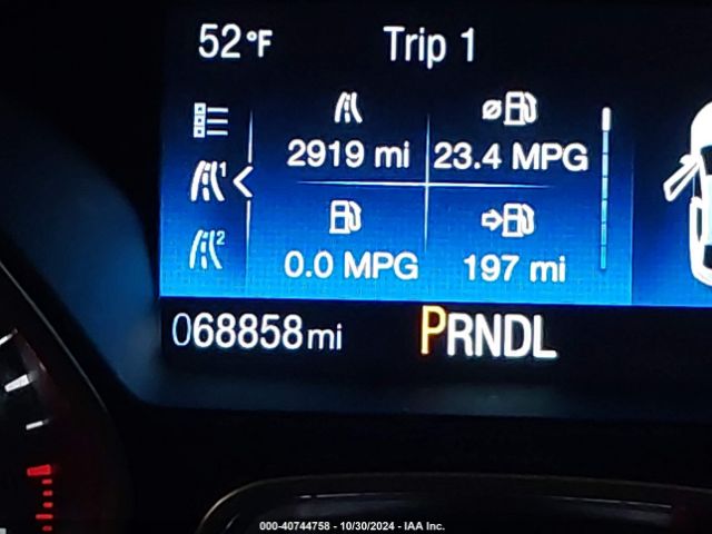 1FADP3F24HL220006 Ford FOCUS SE