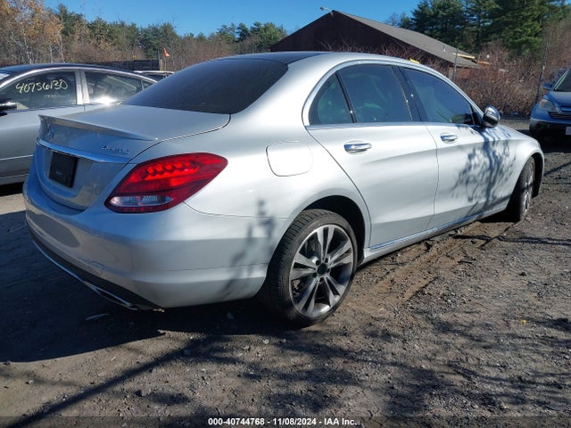 2016 Mercedes-benz C 300 4matic/luxury 4matic/sport 4matic მანქანა იყიდება აუქციონზე, vin: WDDWF4KB2GR166529, აუქციონის ნომერი: 40744768