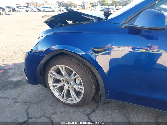 5YJYGDEE2MF090995 Tesla Model Y
