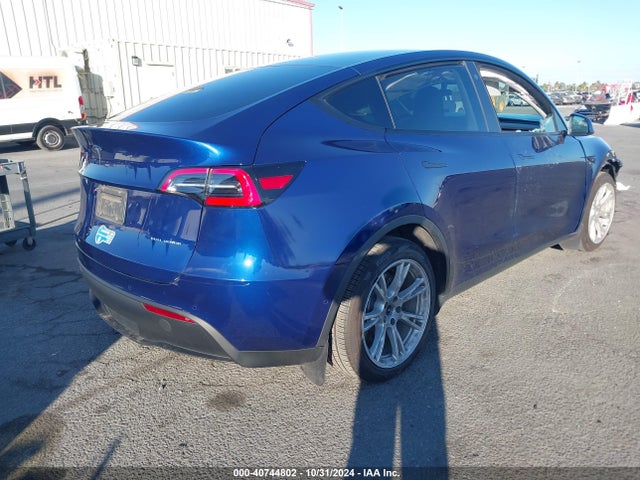 5YJYGDEE2MF090995 Tesla Model Y