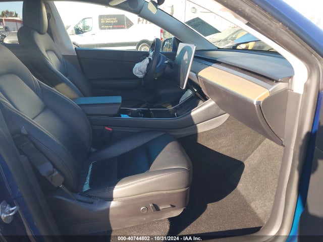 5YJYGDEE2MF090995 Tesla Model Y