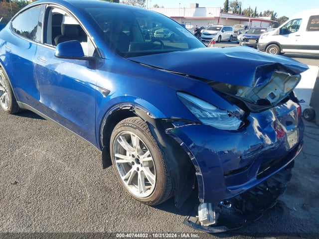 5YJYGDEE2MF090995 Tesla Model Y