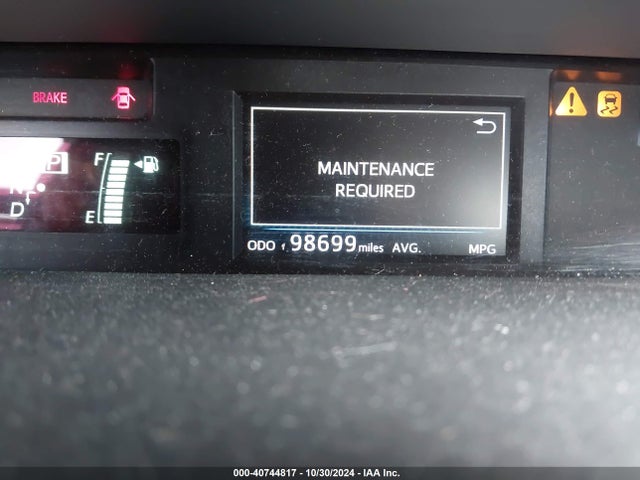 Toyota Prius V Four 2017 JTDZN3EU5HJ070816 Image 16