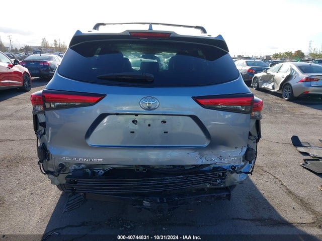Toyota Highlander Xle 2021 5TDHZRBH6MS095313 Image 17