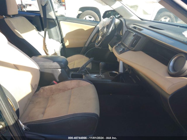 Toyota Rav4 Xle 2017 JTMWFREV2HD098664 Image 5