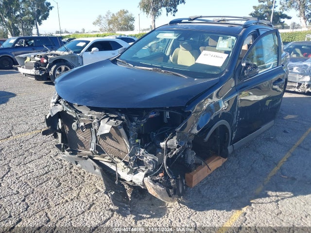 Toyota Rav4 Xle 2017 JTMWFREV2HD098664 Image 6