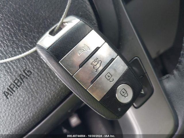 5XYKT3A66EG471897 KIA SORENTO LX