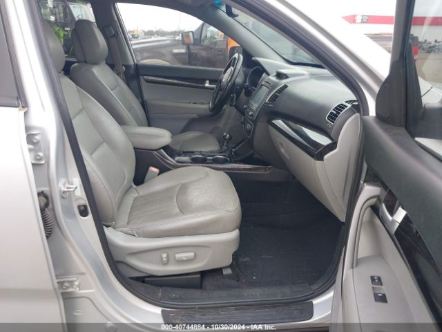 5XYKT3A66EG471897 KIA SORENTO LX
