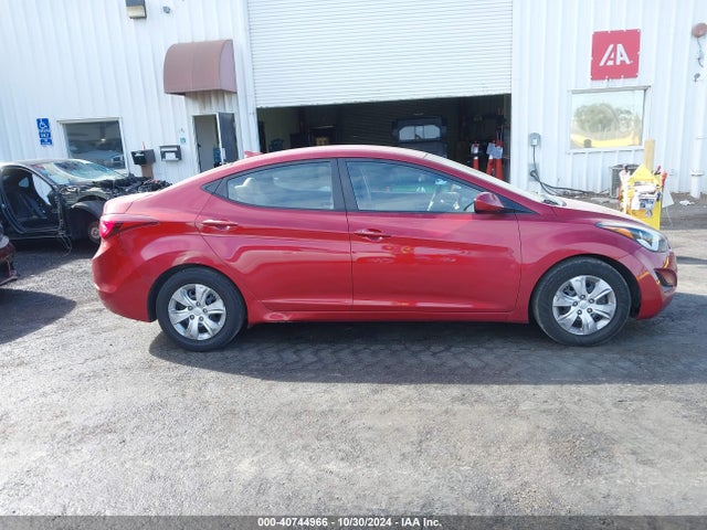 Hyundai ELANTRA SE 2016 5NPDH4AE2GH726631 Image 13