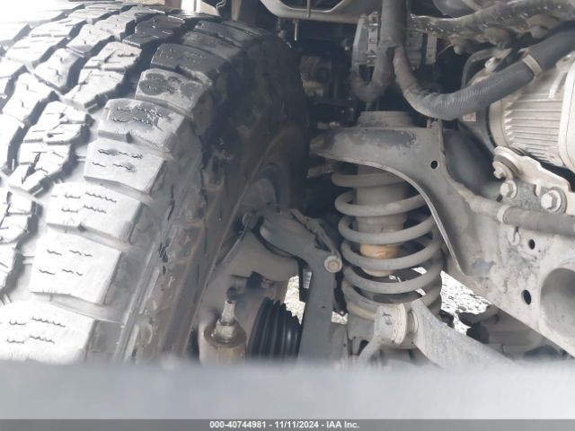 1C4HJXEG3JW212162 Jeep Wrangler Unlimited Sahara 4x4
