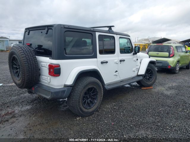 1C4HJXEG3JW212162 Jeep Wrangler Unlimited Sahara 4x4