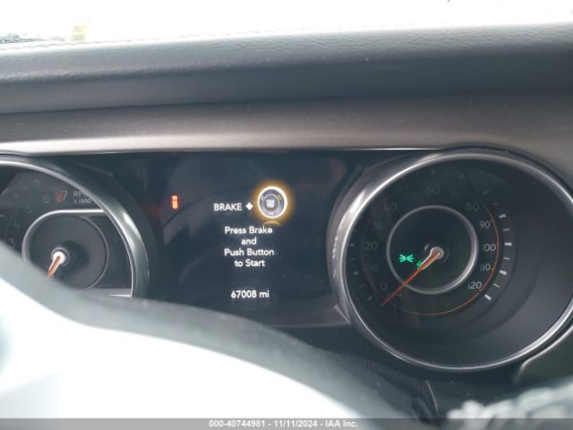 1C4HJXEG3JW212162 Jeep Wrangler Unlimited Sahara 4x4