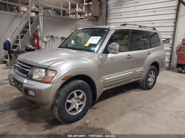 2001 MITSUBISHI MONTERO JA4MW51R61J028613 Photo 1
