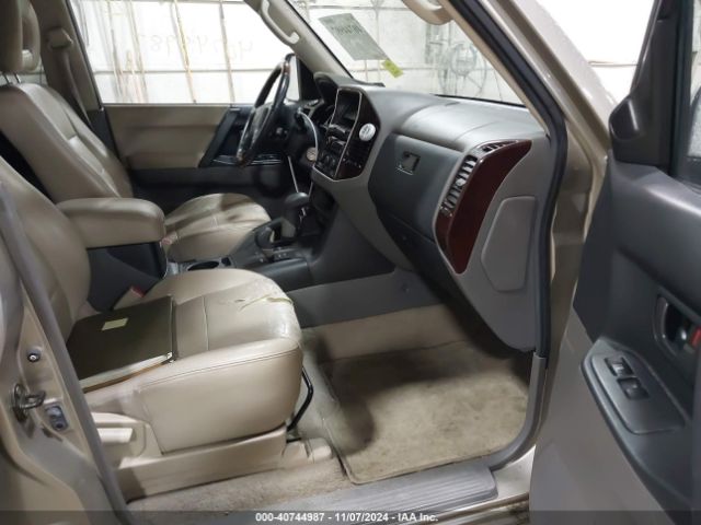 2001 MITSUBISHI MONTERO JA4MW51R61J028613 Photo 4