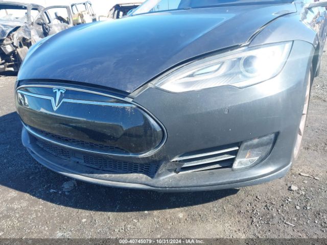 5YJSA1H22EFP62935 Tesla Model S P85d