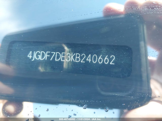 4JGDF7DE3KB240662 Mercedes-Benz Gls 550 4matic