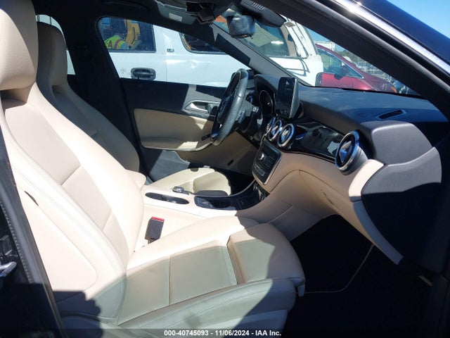 Mercedes-Benz CLA 250 2019 WDDSJ4EB1KN754477 Image 5
