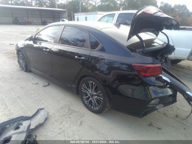 3KPF54AD2PE661275 KIA Forte Gt-line