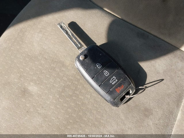 5XXGM4A70FG473538 KIA Optima Lx