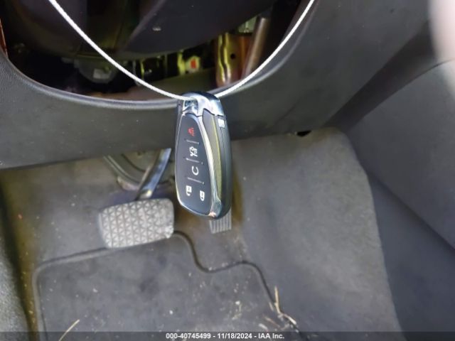 1G1ZD5STXJF115213 Chevrolet MALIBU LT