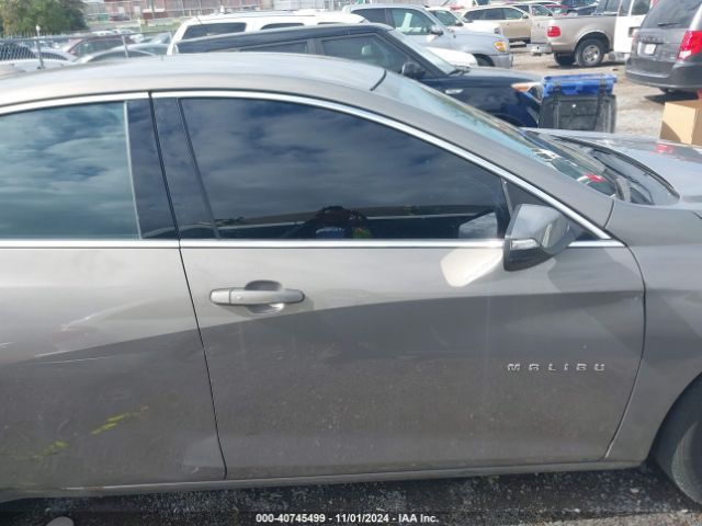 1G1ZD5STXJF115213 Chevrolet MALIBU LT