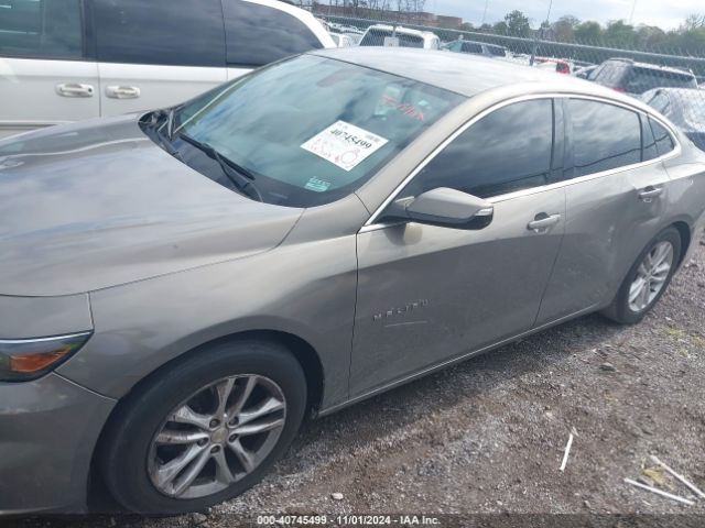 1G1ZD5STXJF115213 Chevrolet MALIBU LT