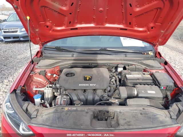 Hyundai ELANTRA SE 2017 5NPD74LFXHH167341 Image 10