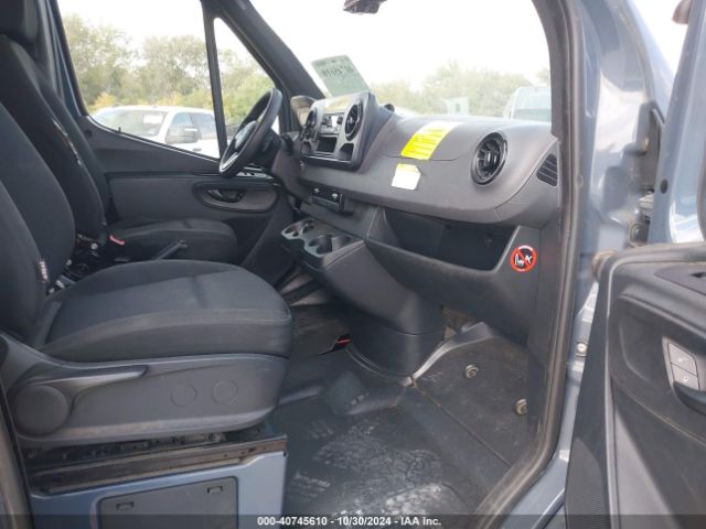 WD4PF1CD3KP131196 Mercedes-Benz Sprinter 2500 High Roof V6